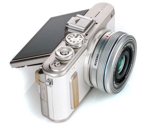 Olympus E-PL8 body white | ExaSoft.cz